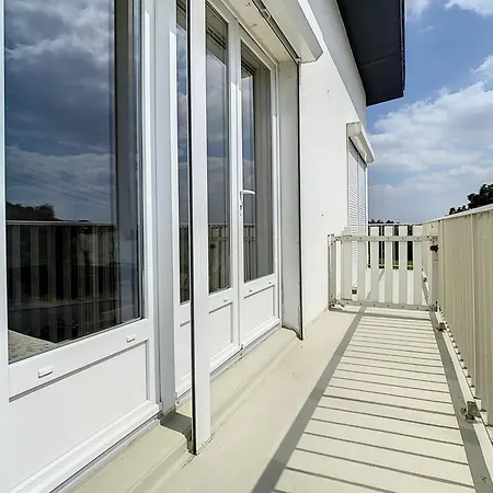 2 Proche - 1er Etage, Parking, Cuisine Equipee, Tv Et Calme Assure - Fr-1-236-77